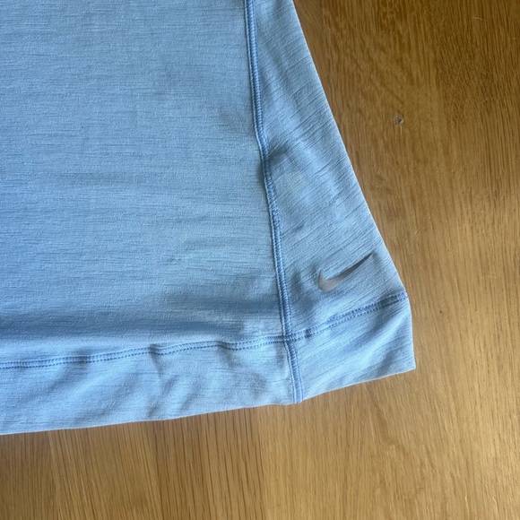 Nike Top - Picture 4 of 6